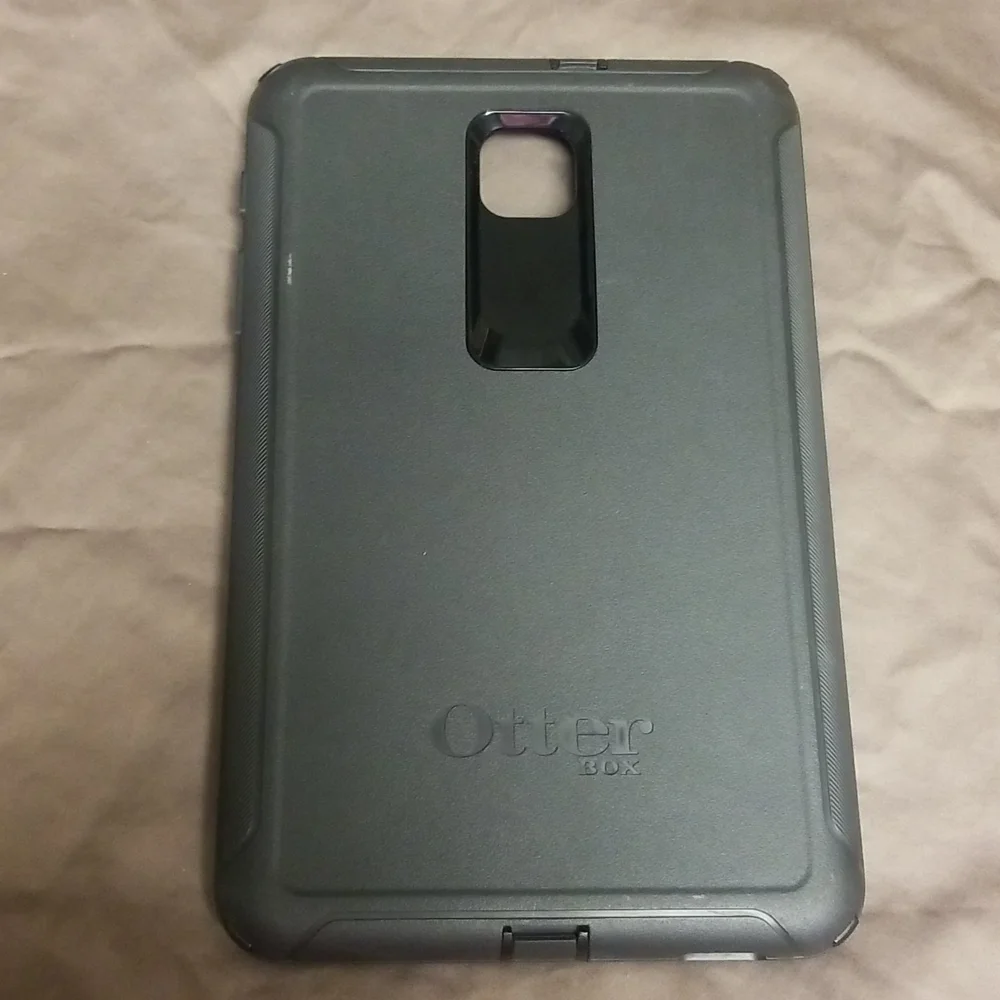 Otterbox defense case for Samsung tablet
